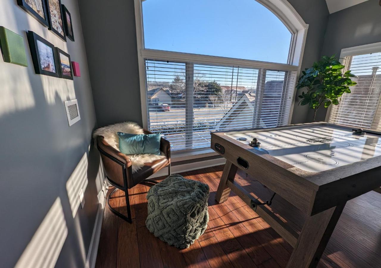 Relaxing Condo On The River - New Air Hockey Table Pigeon Forge Exterior foto