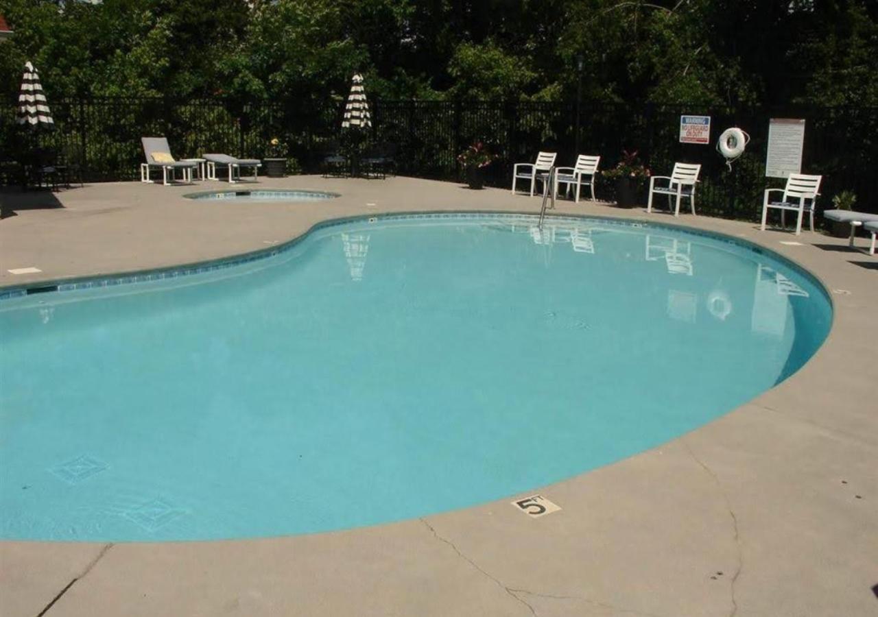 Relaxing Condo On The River - New Air Hockey Table Pigeon Forge Exterior foto
