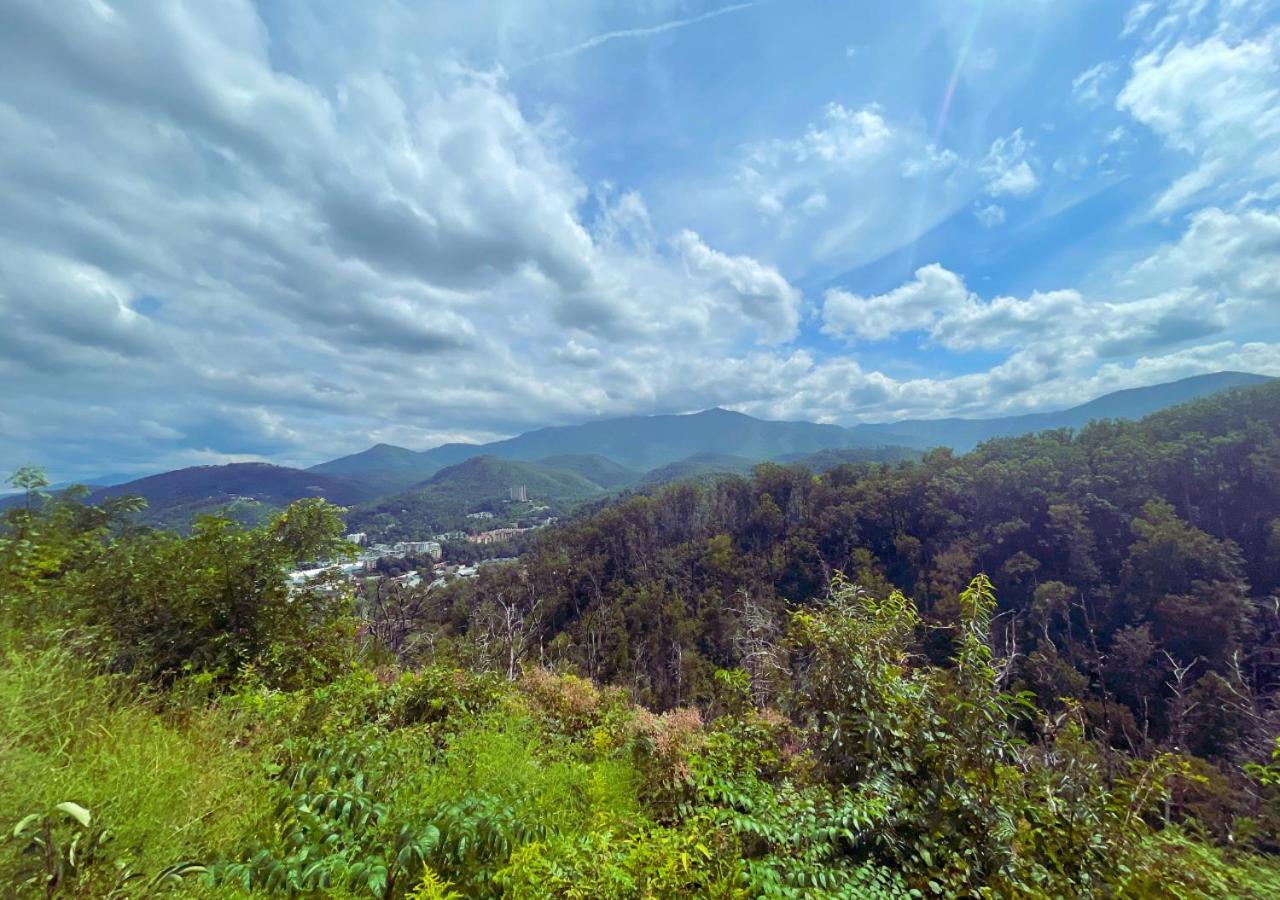 Relaxing Condo On The River - New Air Hockey Table Pigeon Forge Exterior foto